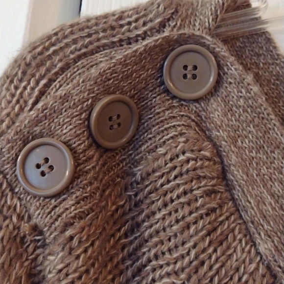 🌸NWT Pink Rose Taupe Sweater Dress with Pockets & Button Detail - Picture 2 of 6